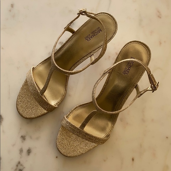 New MICHAEL KORS Arden Gold T-strap Stiletto Sandals shoes - Picture 12 of 15